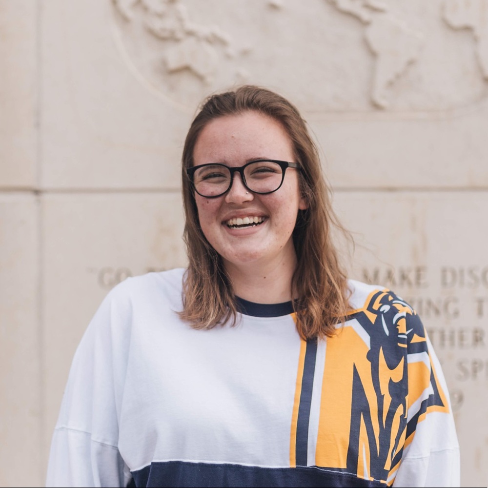 Meet your Posher, Hannah